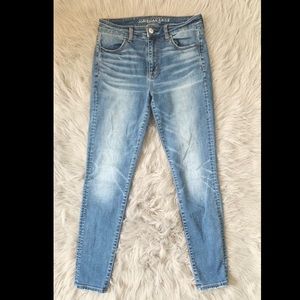 American Eagle High-Rise Jegging